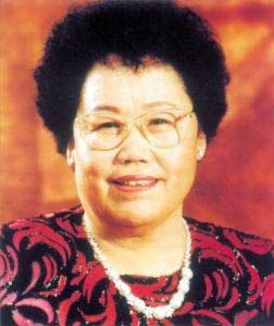 陈丽华前夫是谁？陈丽华发家史揭秘