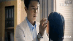 由当红男神靳东和出轨女星白百何主演的