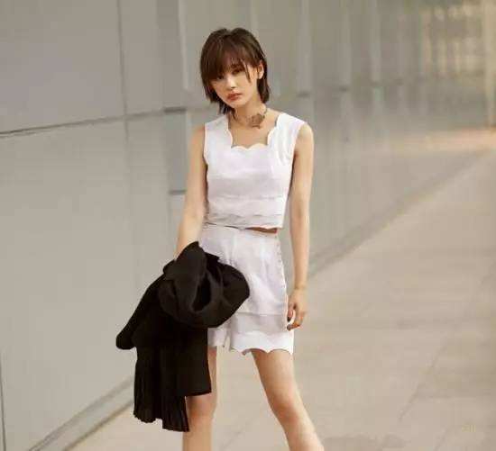 如何走路有气质视频?正确走路姿势视频讲解_