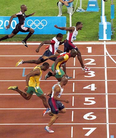 目前世界百米飞人排名,人类百米的极限速度是