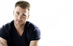 克里斯埃文斯生活糜烂真相,克里斯埃文斯是同性恋吗?