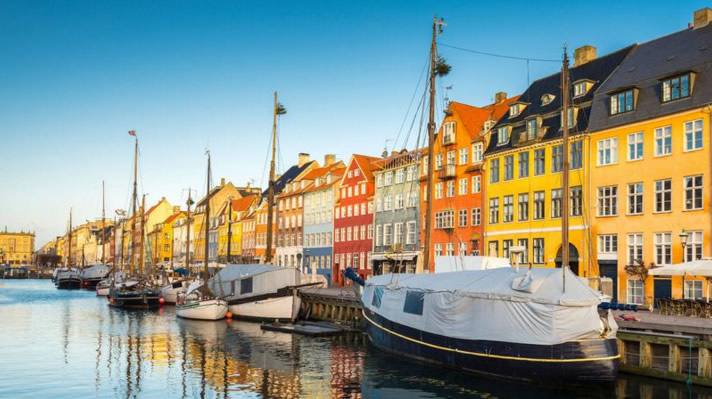 移民丹麦需要多少钱?父母随子女移民丹麦的条件