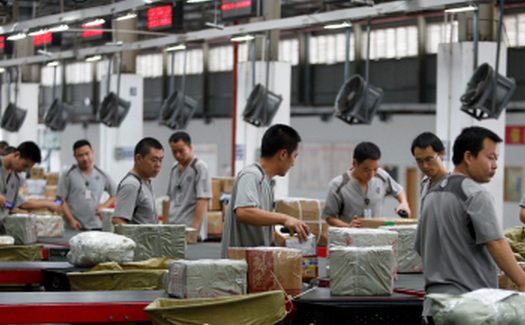 快递公司分拣员累不累?双11快递员收入怎么样