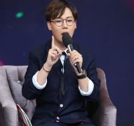 刘维薛之谦打架未消音事件,刘维的爸爸是谁做啥的?