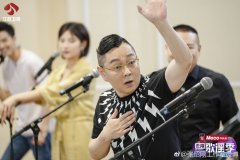 王建国吐槽张绍刚腿瘸是哪一期,张绍刚的腿是怎么瘸的?