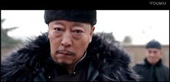 倪大红眼袋为什么那么大不做手术,这眼袋是甲亢导致的吗?