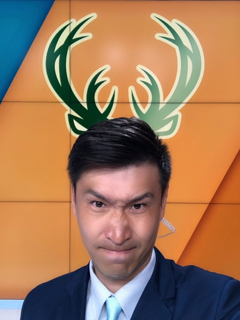 霍楠为什么叫霍思鸣，霍楠解说薪金大约多少?