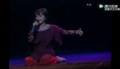 中岛美雪为什么跪着唱漫漫人生路,她年轻时候的美丽照片组图