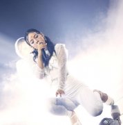 李孝利为什么叫天下无敌,她现状如何怎么退出娱乐圈了?