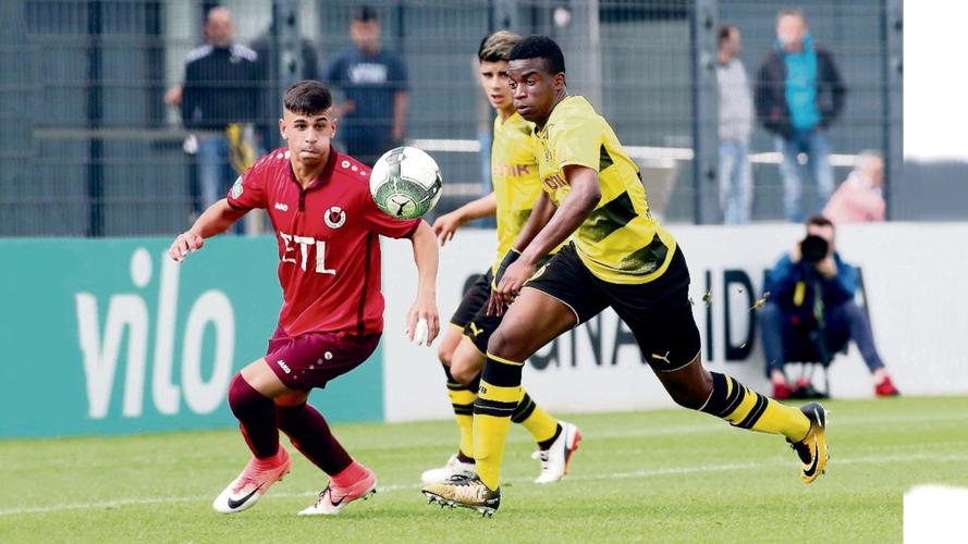 ����U17