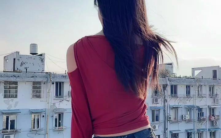 �¼�ֱ�������赸��ƵŮ��(������ôֱ���¼׵ı���)