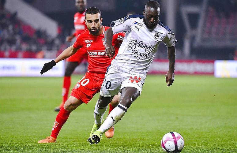 Ф÷˹Ƶֱ(003Фvs÷˹)