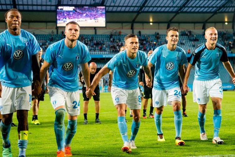 䳬ϸ˹sĬǰհ(ϸ˹vsĬ)