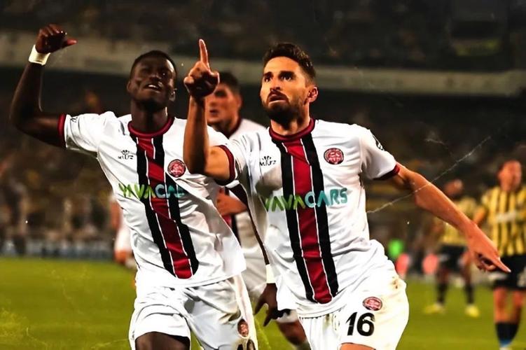 <strong>Ѷֱ(ʲôֱܾܿ)</strong>