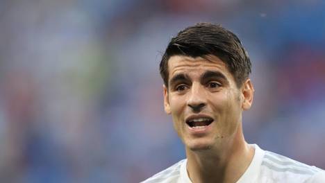 <strong>йֱ()</strong>